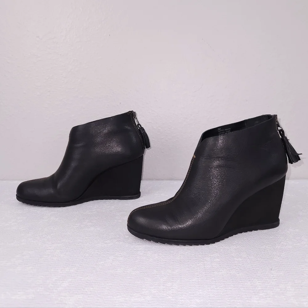 New! Kork-Ease Haldor Wedge Heeled Bootie US 8 Black Leather Ankle Boots KORKS - Picture 2 of 10